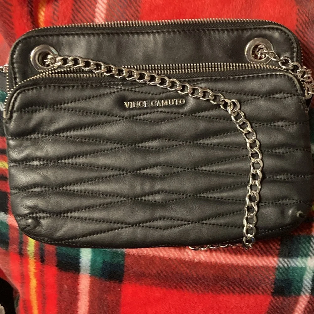 - Nwot  - Vince Camuto quilted leather with silver chain